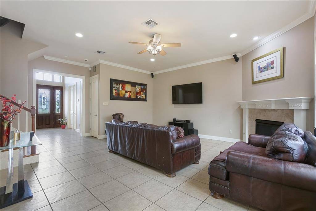 Belle Chasse, LA 70037,103 DOGWOOD CT
