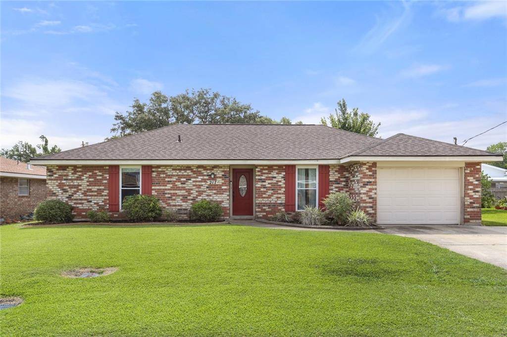 217 ST NICHOLAS ST, Luling, LA 70070
