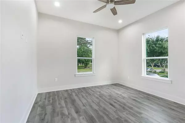 Chalmette, LA 70043,74 E CLAIBORNE SQ
