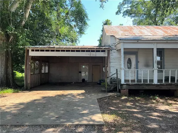 Plaucheville, LA 71362,145 GIN ST