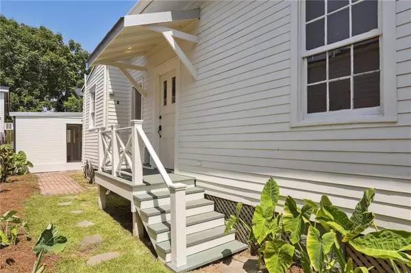 New Orleans, LA 70115,722 CONSTANTINOPLE ST