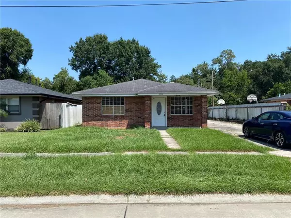 2808 REUNION DR, Violet, LA 70092