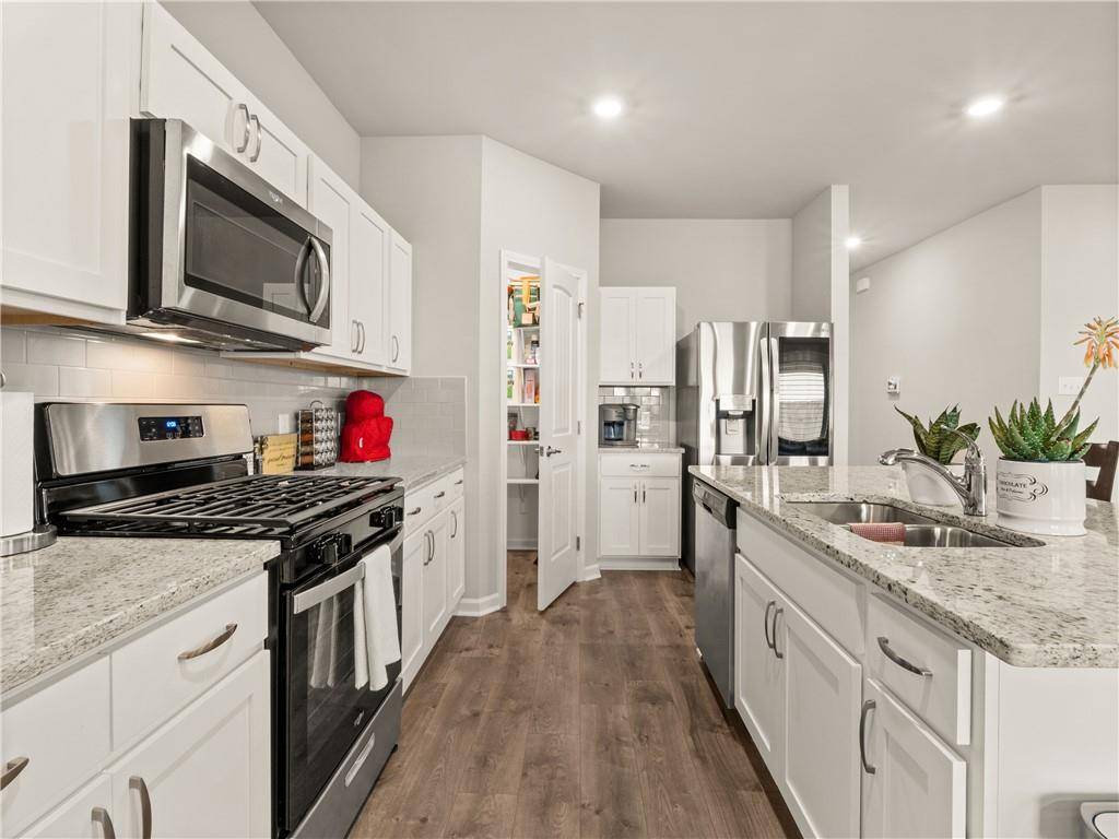 Alexandria, LA 71303,9049 WORTHINGTON CT