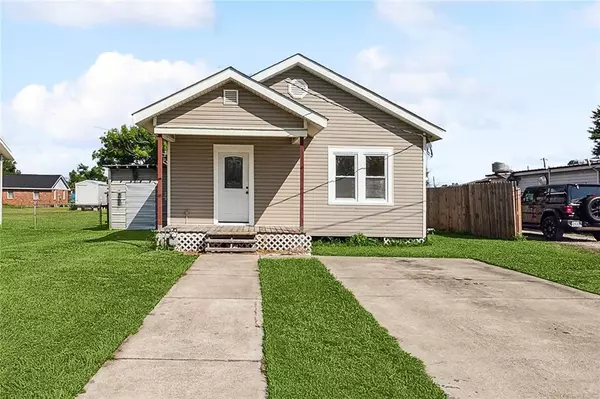 112 ST. CHARLES PL, Hahnville, LA 70057