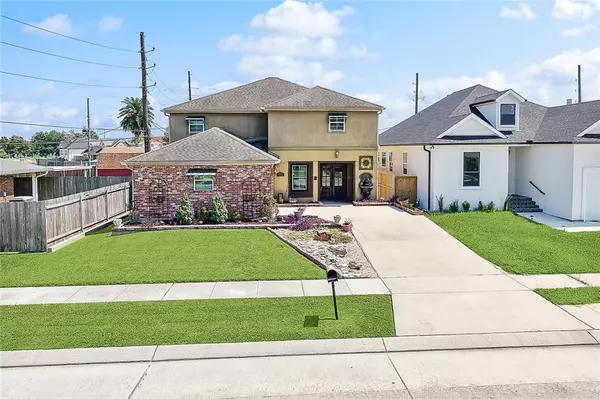 Chalmette, LA 70043,2813 REGAL DR