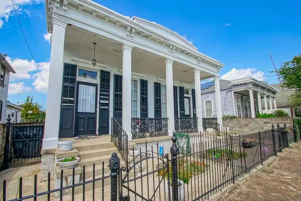 New Orleans, LA 70130,2413 15 CHIPPEWA ST