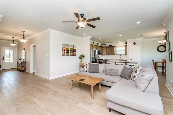 Belle Chasse, LA 70037,109 SUMMER CYPRESS LN