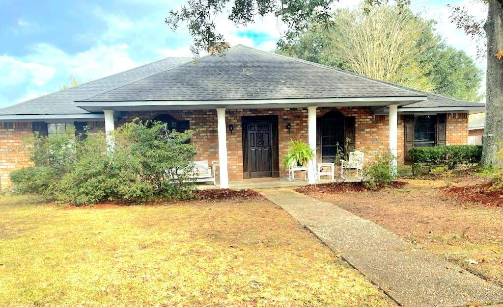 5453 STONEWALL DR, Baton Rouge, LA 70817