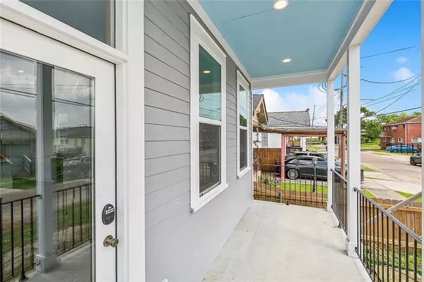 New Orleans, LA 70117,2316 MANDEVILLE ST