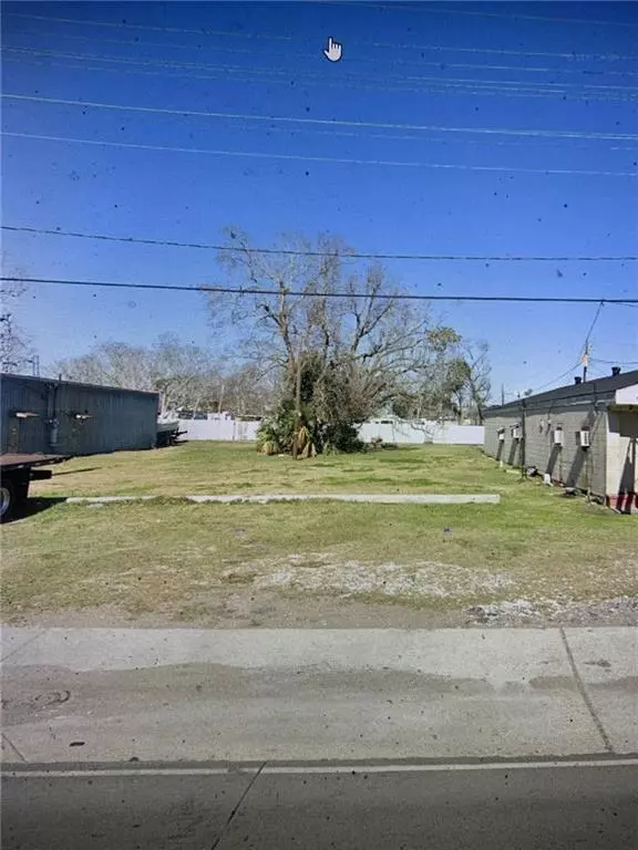5610 FOURTH ST, Marrero, LA 70072