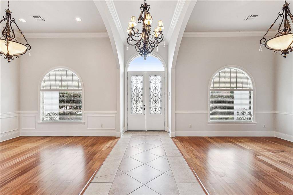 Luling, LA 70070,603 LAC VERRET DR