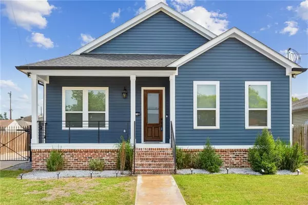 5323 WICKFIELD DR, New Orleans, LA 70122