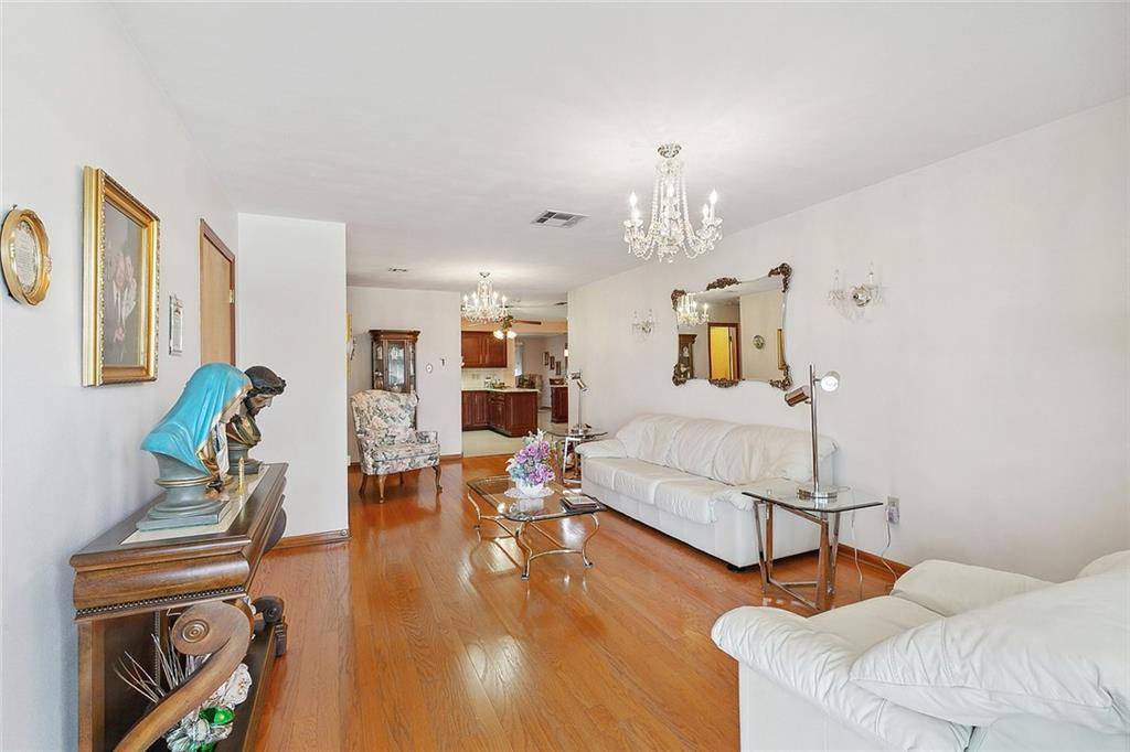 Terrytown, LA 70056,566 DOVER LN