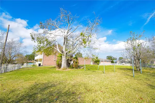 New Orleans, LA 70128,11401 PRENTISS AVE