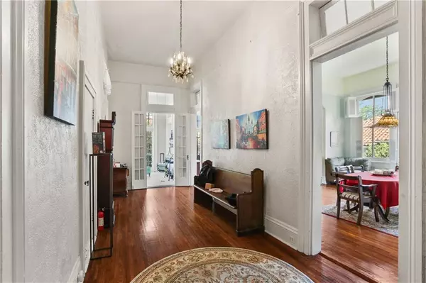 New Orleans, LA 70115,1615 17 PENISTON ST