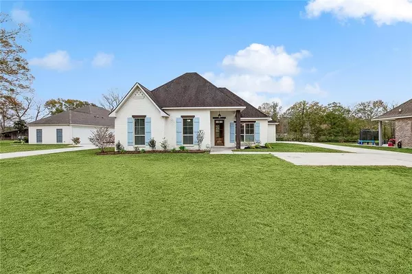 10734 BROWN RD, Denham Springs, LA 70726