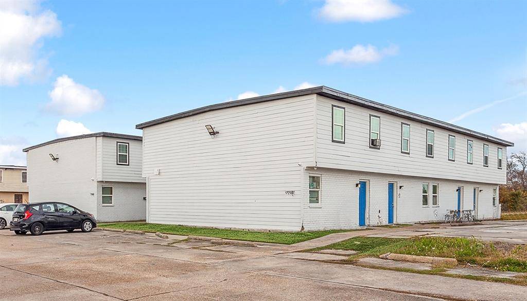 New Orleans, LA 70126,7710-60 N CORONET CT