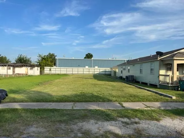 S MEADOW ST, Metairie, LA 70003