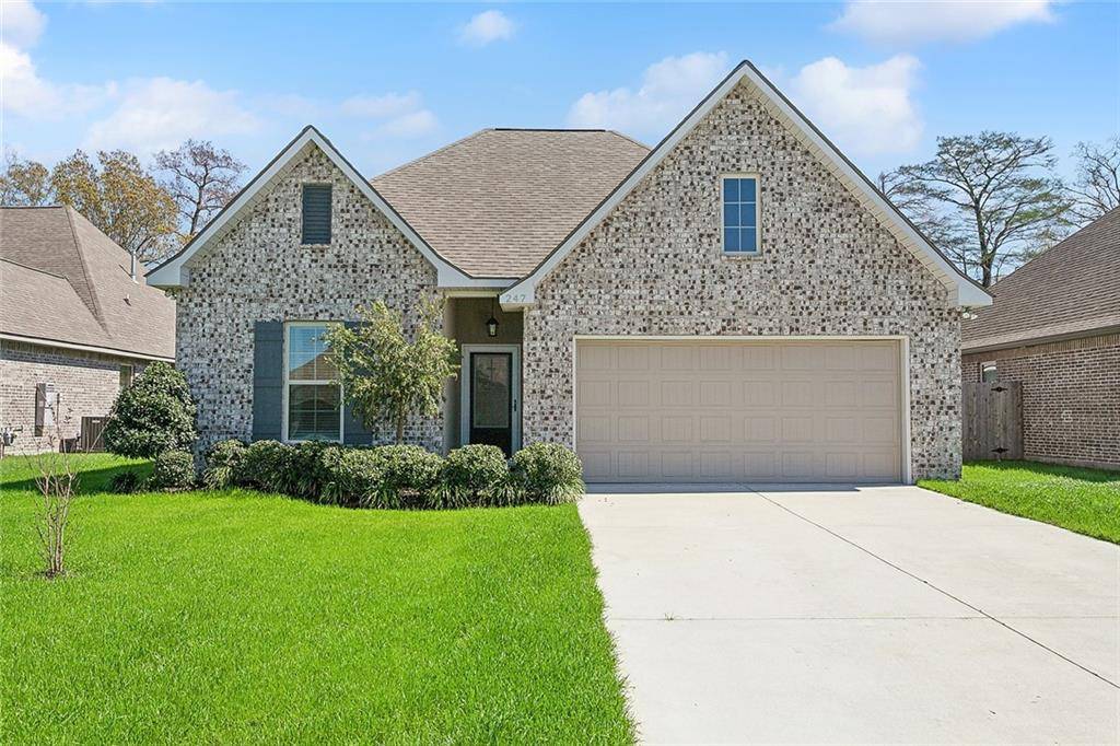 247 HIDDEN CYPRESS DR, Belle Chasse, LA 70037