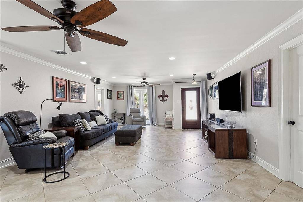 Metairie, LA 70005,1337 ARIS AVE