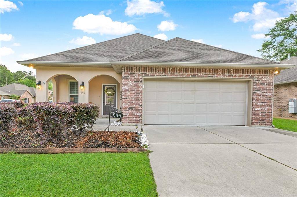 Covington, LA 70435,236 KNOLL PINE CIR