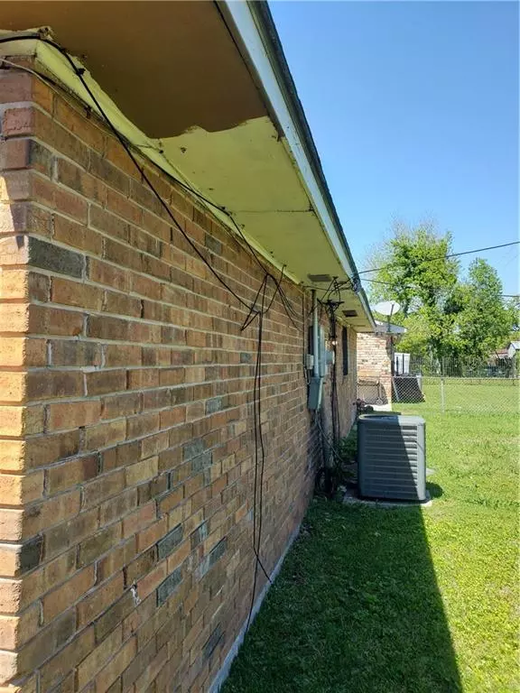Avondale, LA 70094,328 FEDERAL DR