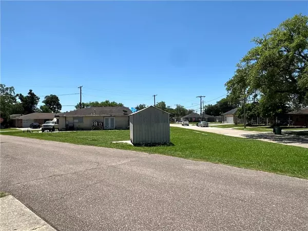 River Ridge, LA 70123,9005 CROCHET AVE