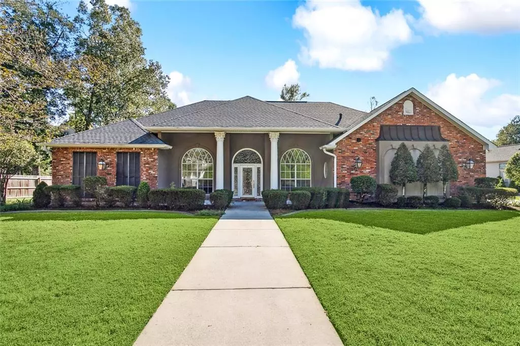 Madisonville, LA 70447,329 SANDY BROOK CIR