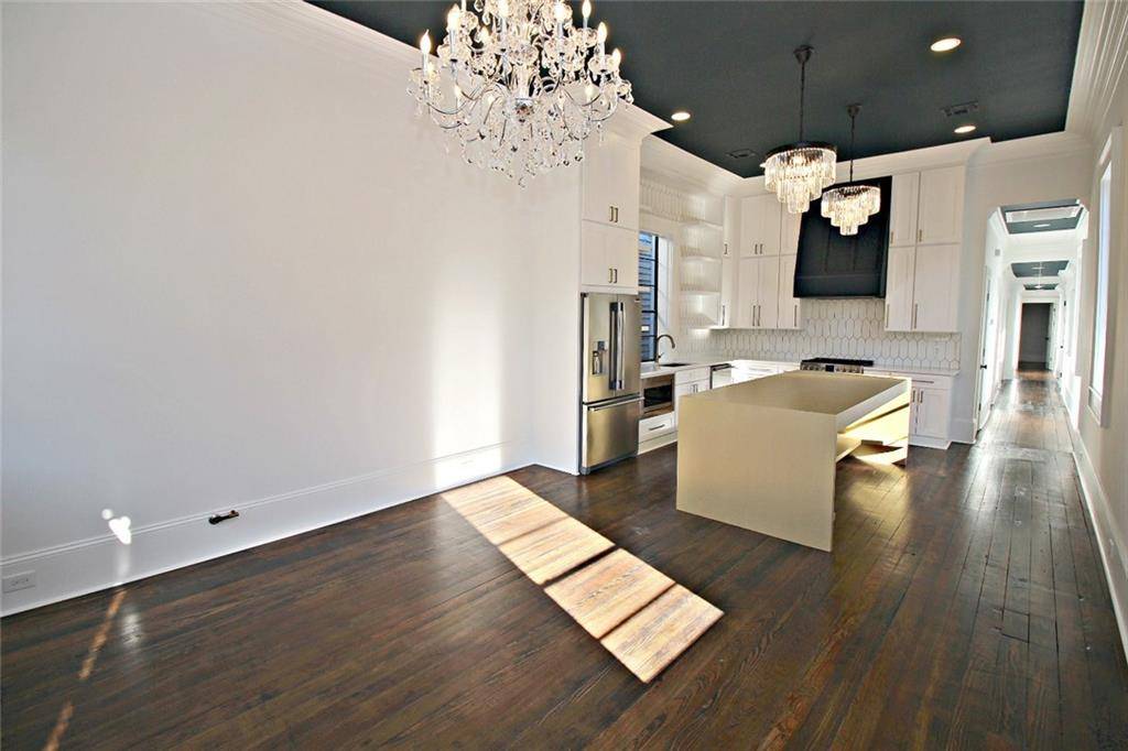 New Orleans, LA 70117,1027 INDEPENDENCE ST