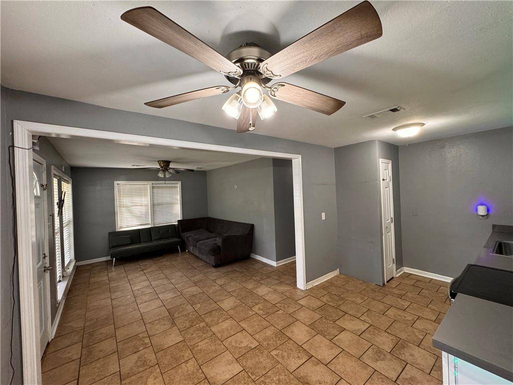Slidell, LA 70458,822 PINE TREE ST