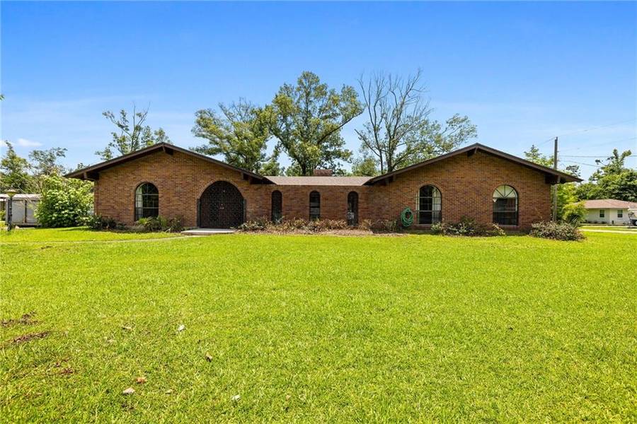 20493 CARPENTER RD, Springfield, LA 70462