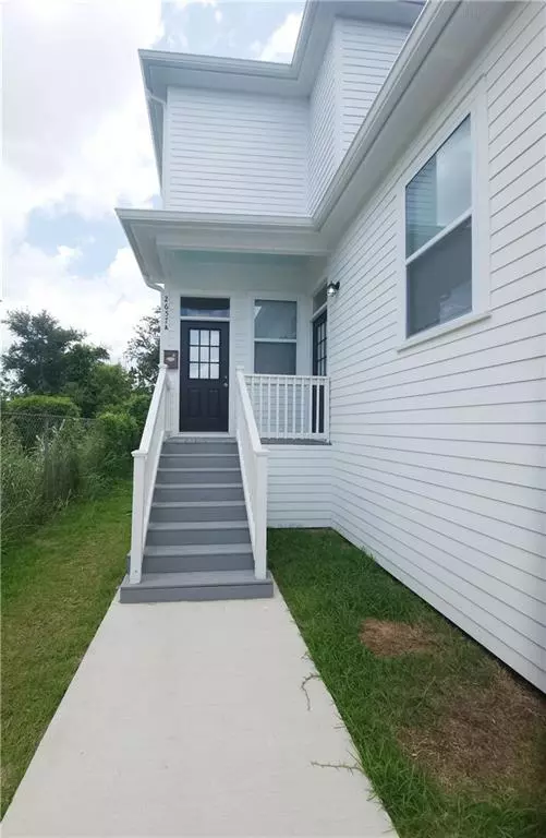 New Orleans, LA 70119,2657 TOURO ST