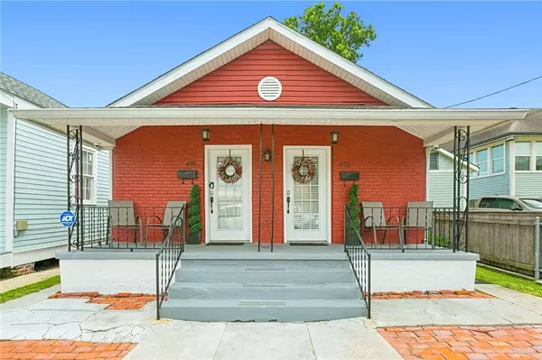 419 21 DERBIGNY ST, Gretna, LA 70053
