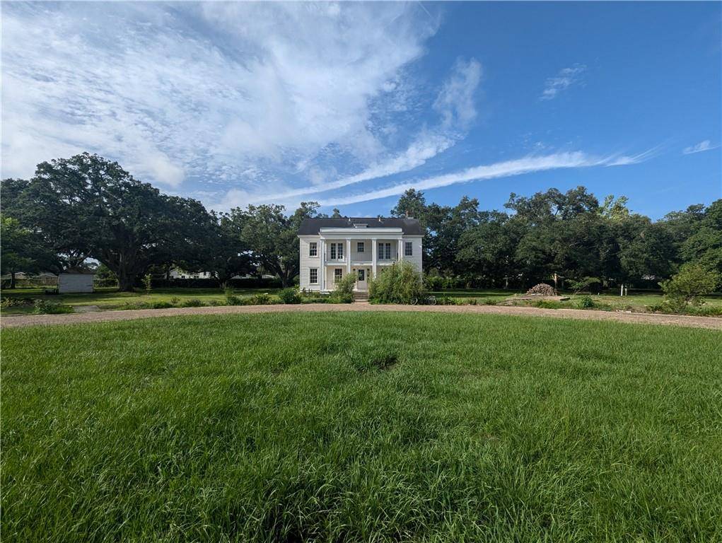 1300 RICHLAND RD, New Orleans, LA 70114