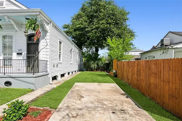 New Orleans, LA 70119,323-325 N ROCHEBLAVE ST
