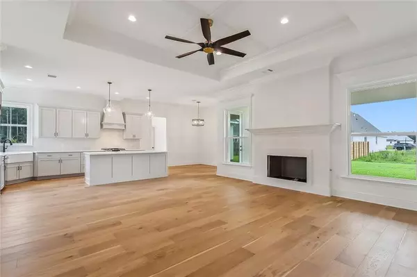 Madisonville, LA 70447,1092 FOX SPARROW LOOP