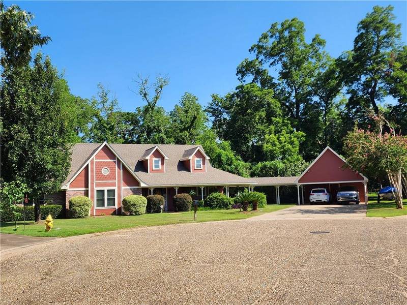 606 KEYS CIR, Natchitoches, LA 71457