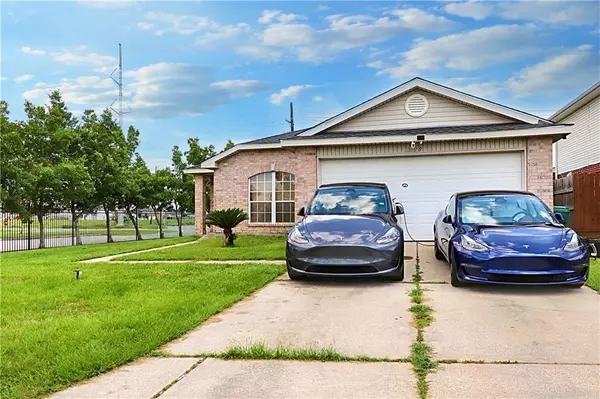 Harvey, LA 70058,2129 N. VILLAGE GREEN ST