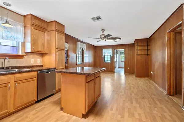Metairie, LA 70005,1512 FERONIA ST