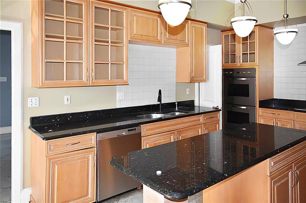 Kenner, LA 70065,40 CHATEAU HAUT BRION DR