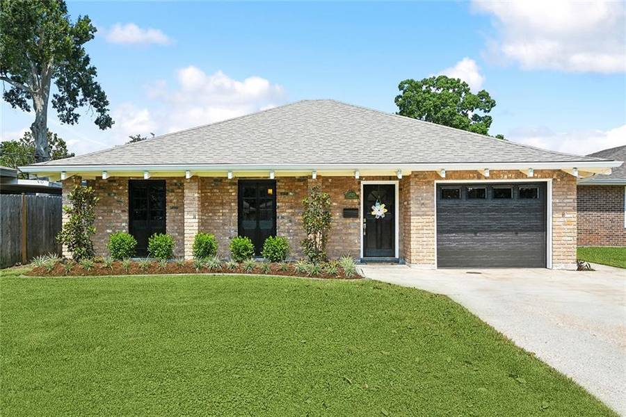 4820 JEANNETTE DR, Metairie, LA 70003