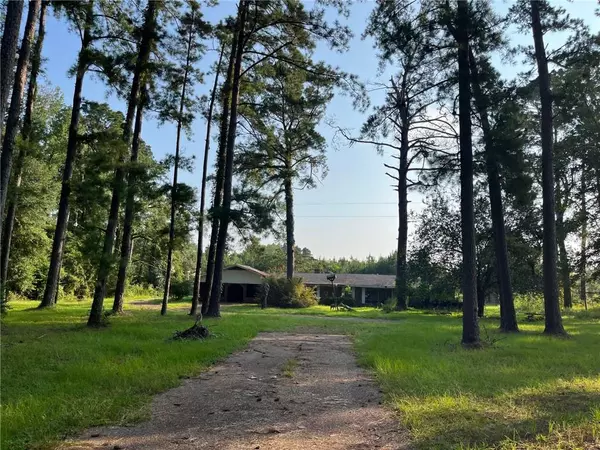 8744 HIGHWAY 112 HWY, Glenmora, LA 71433