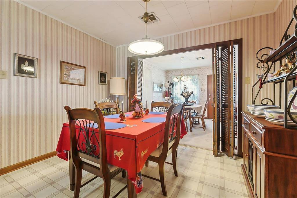 Westwego, LA 70094,821 BARBE ST