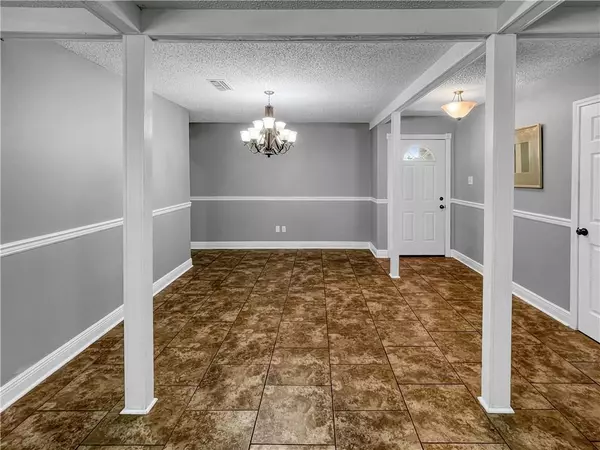 Slidell, LA 70458,215 CLEARWOOD DR