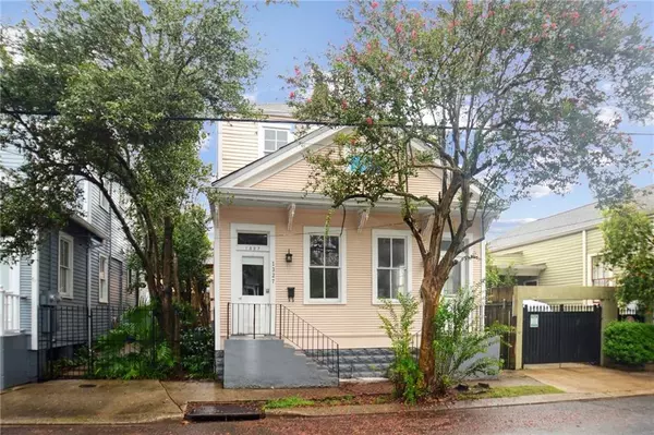 New Orleans, LA 70115,1325 SIXTH ST #--