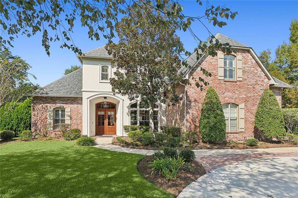 372 SANDALWOOD DR, Mandeville, LA 70448