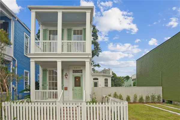 1009 PLEASANT ST, New Orleans, LA 70115