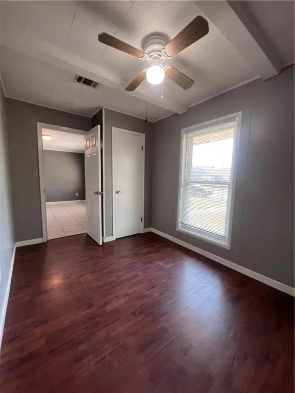 Westwego, LA 70094,180 BLANCHE DR