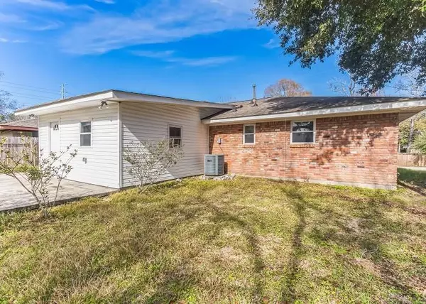Slidell, LA 70458,155 BERMUDA DR