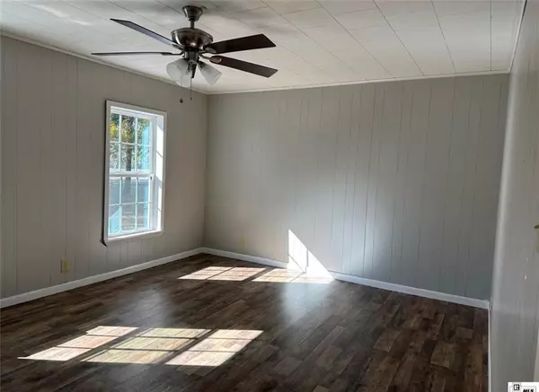 Olla, LA 71465,6011 TANNEHILL DR